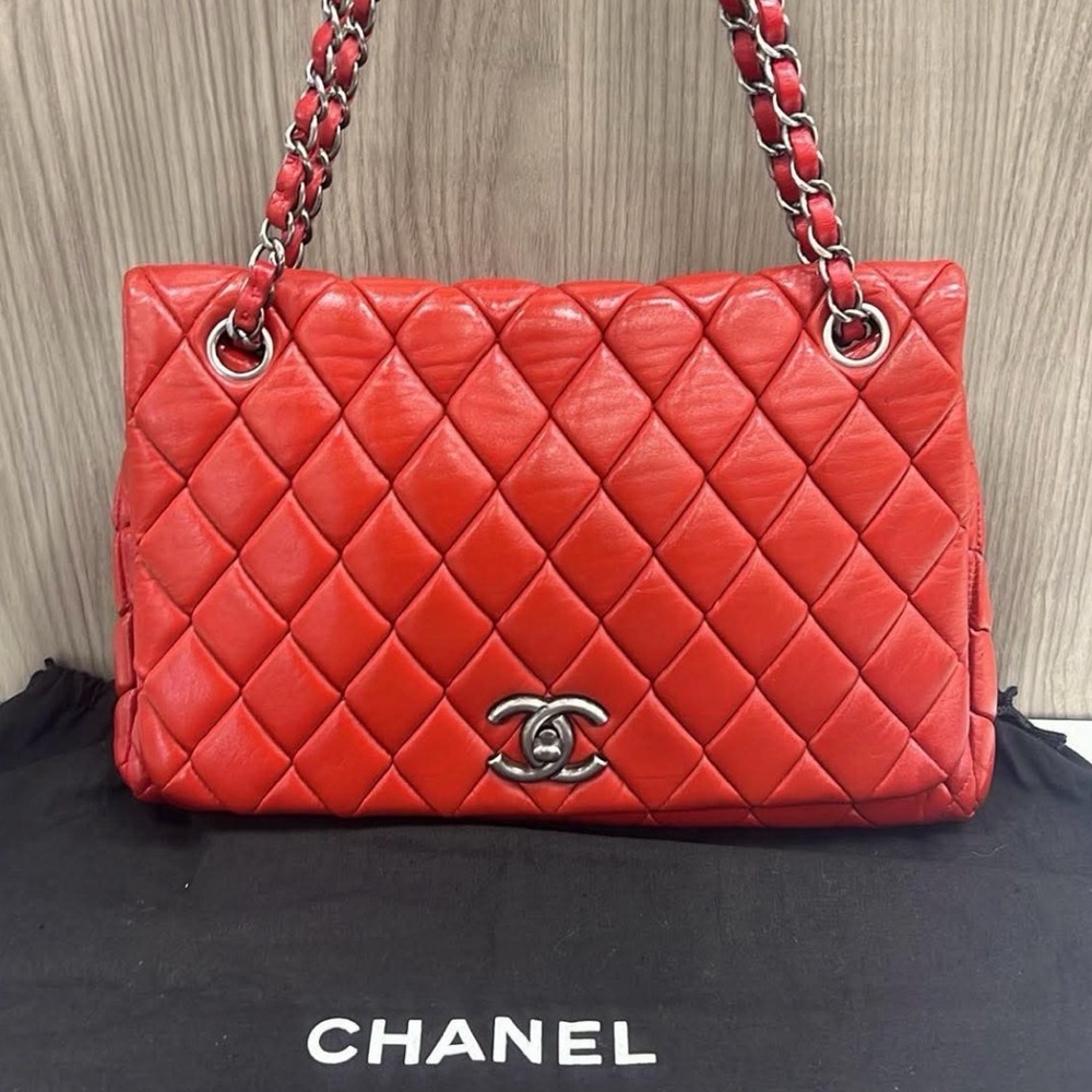 CHANEL Quilted Shoulder Bag in Ruby Red with Silver-Tone Hardware